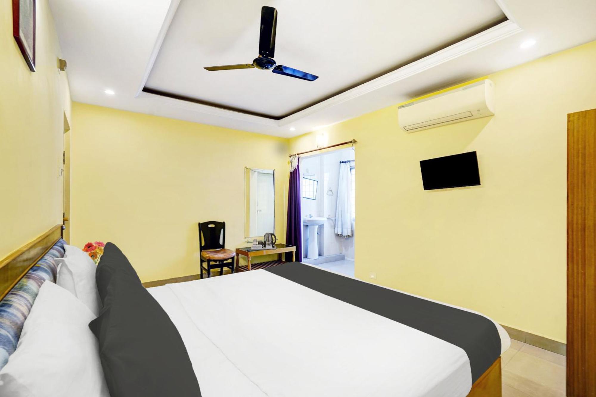 Super Hotel O Padmavathi Puram Near Railway Station Тирупати Экстерьер фото