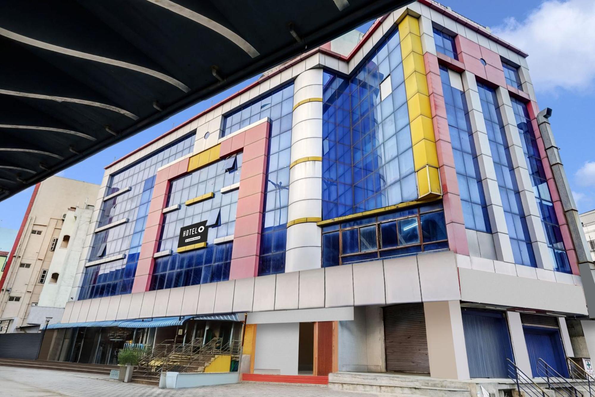 Super Hotel O Padmavathi Puram Near Railway Station Тирупати Экстерьер фото